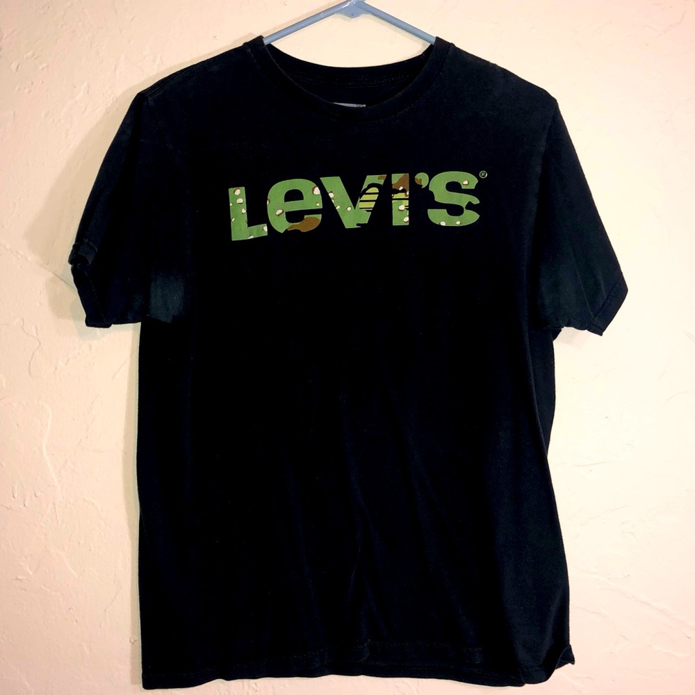 Men’s Levi’s T-Shirt